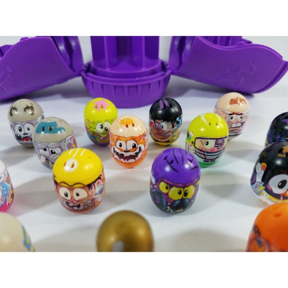 Mighty Beanz Collectible Toy Capsule With 16 Beans Tuff Bean Hulk Hogan - Picture 8 of 16